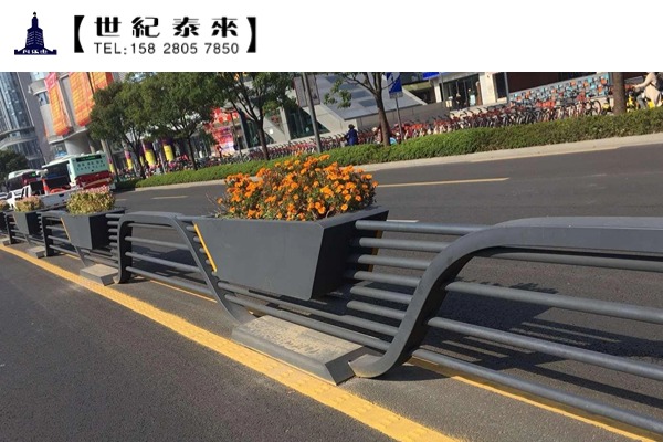 道路花箱護欄